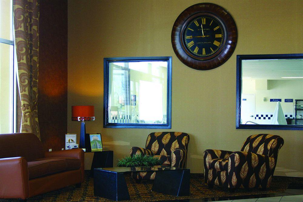 Crystal Inn Hotel & Suites - West Valley City Exterior photo
